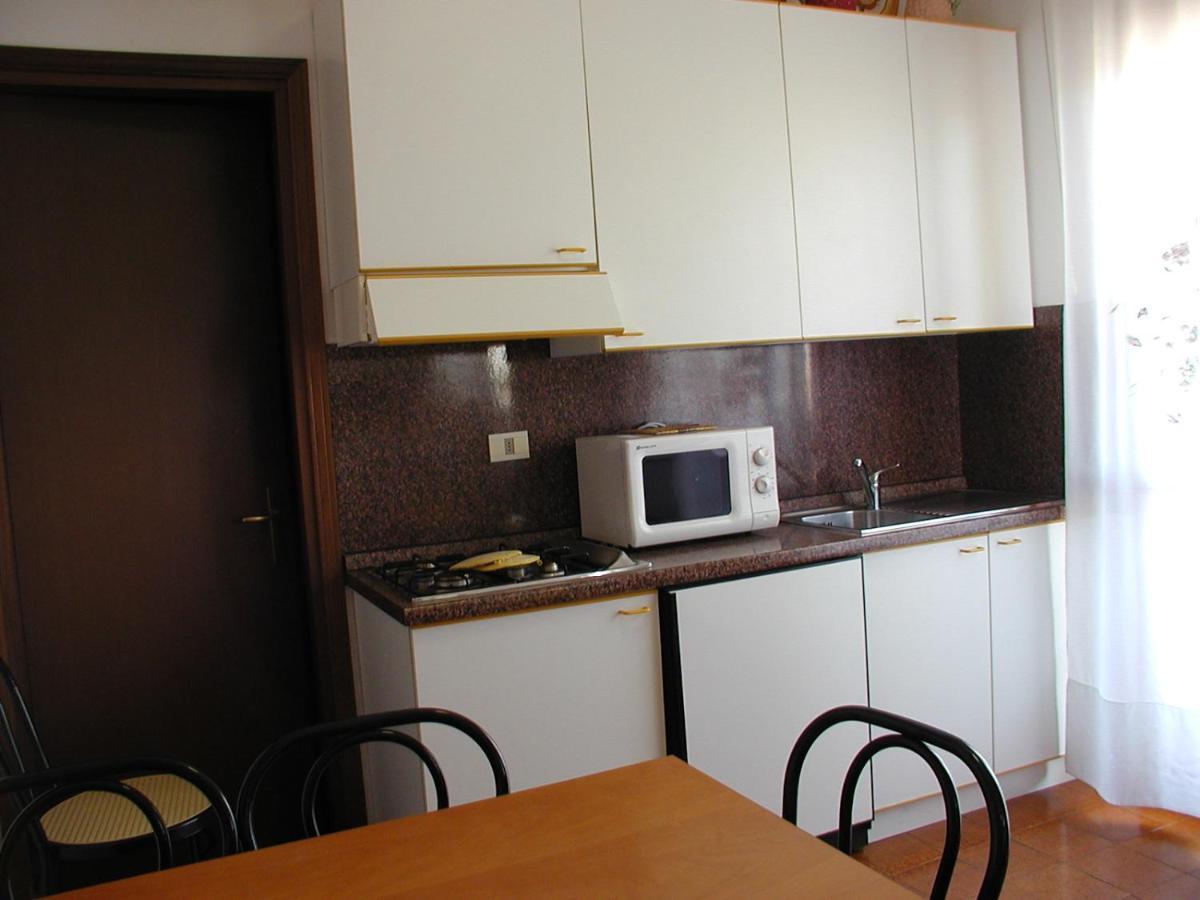 Residence Valbella Con Piscina Bibione Eksteriør billede